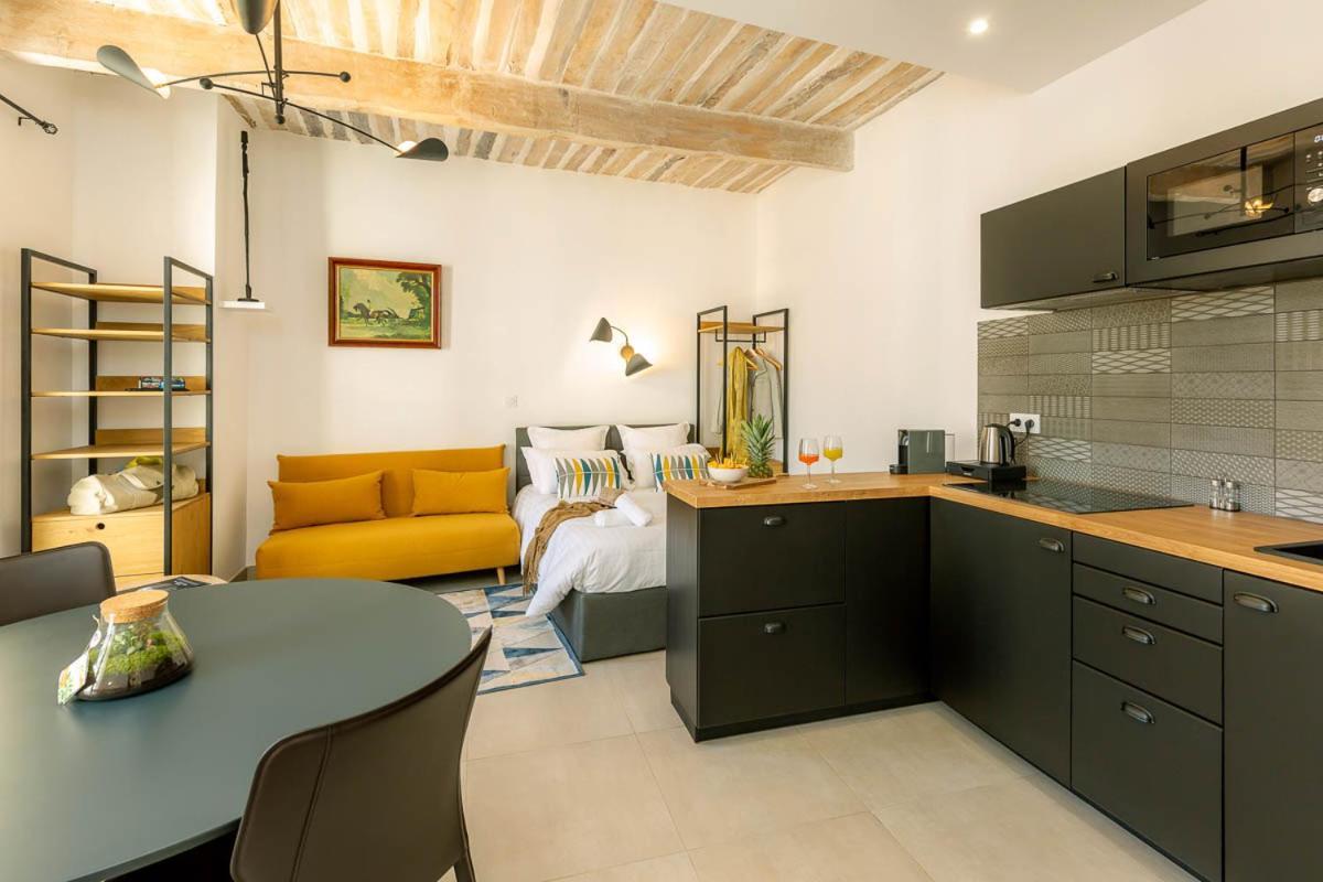 Provence Au Coeur Appart Hotels Forcalquier Rum bild